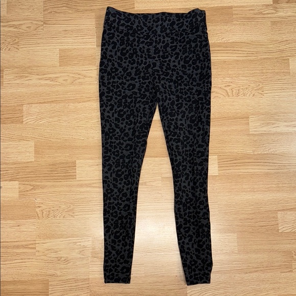 LOFT Charcoal and Black Animal Print Leggings - Picture 1 of 6
